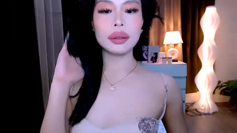 slutty_aurora online show from September 18, 2025, 5:26 pm