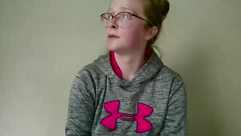 Slutty redhead3 online show from September 21, 2025, 4:30 pm