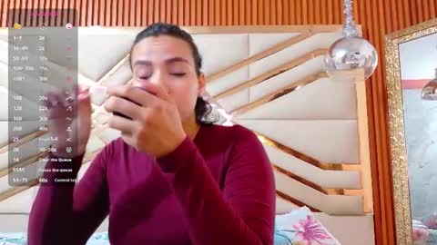 Snapshot of sluttyandmature chatting on July 23, 2026, 12:25 pm MARCELA online show from July 23, 2026, 12:25 pm