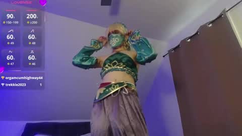 Snapshot of sluttyhorrorparty chatting on October 31, 2025, 7:59 pm Natsu online show from October 31, 2025, 7:59 pm