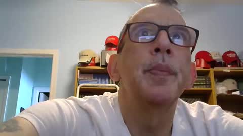 Snapshot of sluttyslave81 chatting on February 8, 2026, 3:37 pm sluttyslave81 online show from February 8, 2026, 3:37 pm