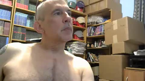 Snapshot of sluttyslave81 chatting on February 27, 2026, 7:52 am sluttyslave81 online show from February 27, 2026, 7:52 am