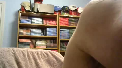 Snapshot of sluttyslave81 chatting on April 29, 2026, 5:33 am sluttyslave81 online show from April 29, 2026, 5:33 am