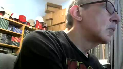 Snapshot of sluttyslave81 chatting on June 9, 2026, 5:30 am sluttyslave81 online show from June 9, 2026, 5:30 am