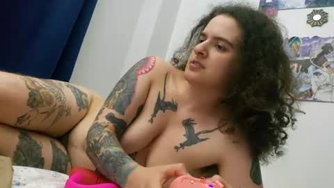 Snapshot of sluttysuzie17 chatting on July 21, 2026, 3:42 am SluttySuzie17 online show from July 21, 2026, 3:42 am