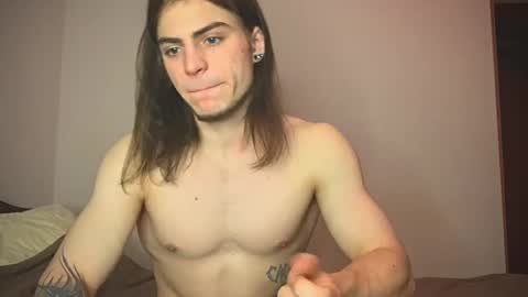 Snapshot of sly_gus chatting on February 4, 2025, 3:26 pm Gus online show from February 4, 2025, 3:26 pm