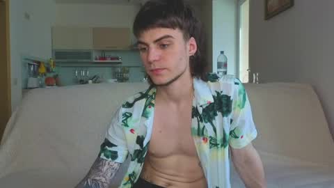 Snapshot of sly_gus chatting on May 26, 2026, 12:45 pm Gus online show from May 26, 2026, 12:45 pm