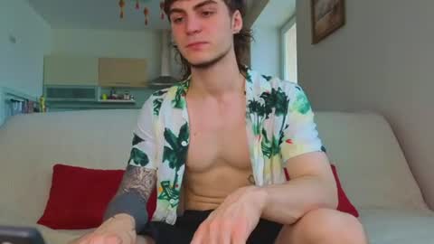 Snapshot of sly_gus chatting on June 28, 2026, 8:53 am Gus online show from June 28, 2026, 8:53 am