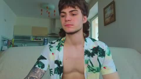 Snapshot of sly_gus chatting on July 1, 2026, 10:17 am Gus online show from July 1, 2026, 10:17 am