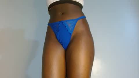 Snapshot of sly_rose chatting on October 27, 2025, 1:48 pm sly_rose online show from October 27, 2025, 1:48 pm