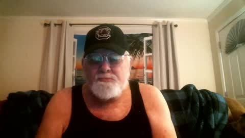Snapshot of slydevil_sc chatting on April 6, 2026, 6:47 am Sly online show from April 6, 2026, 6:47 am