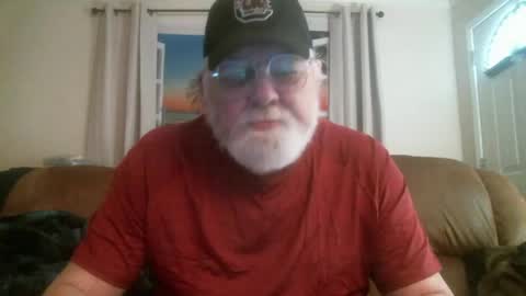 Snapshot of slydevil_sc chatting on April 18, 2026, 7:18 pm Sly online show from April 18, 2026, 7:18 pm