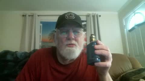 Snapshot of slydevil_sc chatting on April 22, 2026, 7:59 pm Sly online show from April 22, 2026, 7:59 pm
