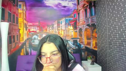 Mariana Torres online show from March 17, 2026, 1:36 pm