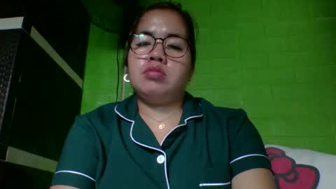 Lovewella online show from December 18, 2025, 1:11 am