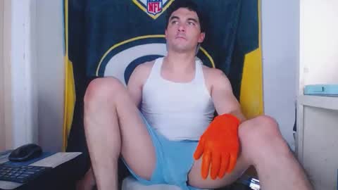 small wood21 online show from February 9, 2026, 9:35 am