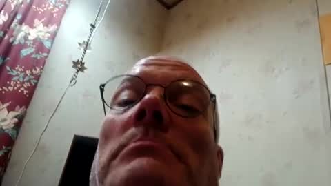 smallcock66kkk online show from December 25, 2024, 2:45 pm