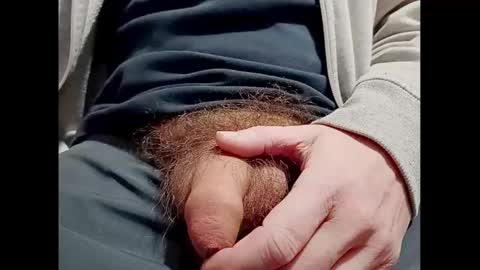 Snapshot of smallhairyuncut chatting on December 8, 2024, 2:39 am Small Hairy Uncut online show from December 8, 2024, 2:39 am