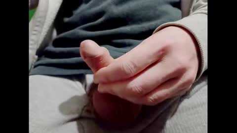 Snapshot of smallhairyuncut chatting on December 16, 2024, 8:37 pm Small Hairy Uncut online show from December 16, 2024, 8:37 pm