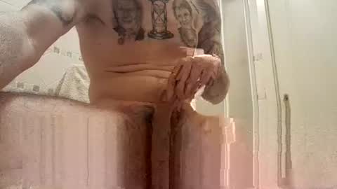 smallone8825 online show from December 14, 2024, 10:02 am