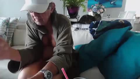 Daddy online show from January 11, 2025, 3:42 pm