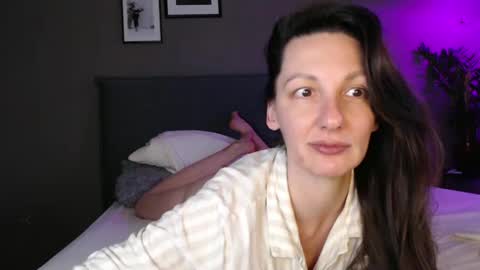 Anna no bbbbybybbabebyy just Anna. And dont call me mom please. online show from March 3, 2025, 5:31 am