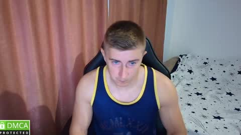 smanking22 online show from April 29, 2026, 8:18 am