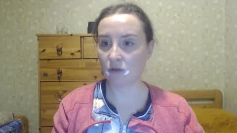 smart_rose online show from January 1, 2025, 6:16 pm