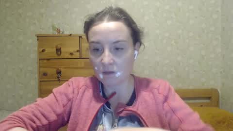 smart_rose online show from January 2, 2025, 4:46 pm