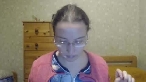 smart_rose online show from January 4, 2025, 2:04 pm