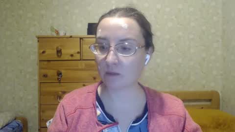 smart_rose online show from January 6, 2025, 11:42 pm