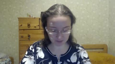 smart_rose online show from January 8, 2025, 10:37 pm