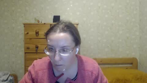smart_rose online show from January 9, 2025, 8:22 pm