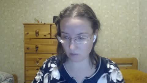 smart_rose online show from January 9, 2025, 11:56 pm