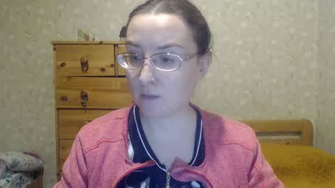 smart_rose online show from January 12, 2025, 6:38 pm