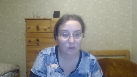 smart_rose online show from February 1, 2025, 6:51 pm