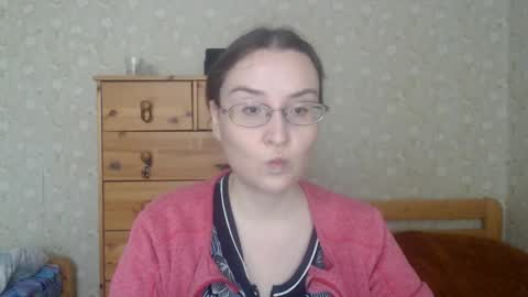 smart_rose online show from February 7, 2025, 1:01 pm