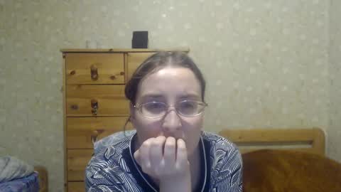 smart_rose online show from February 8, 2025, 1:11 am