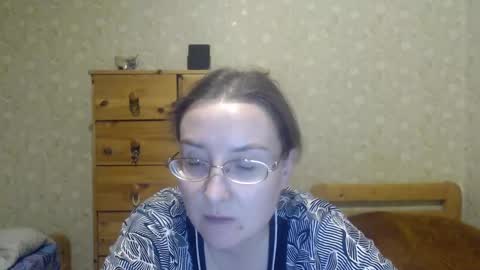 smart_rose online show from February 12, 2025, 5:48 pm