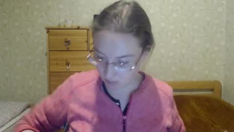smart_rose online show from March 2, 2025, 3:16 pm