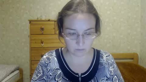 smart_rose online show from March 2, 2025, 6:19 pm