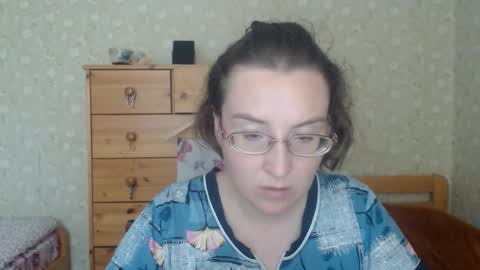 smart_rose online show from September 22, 2025, 9:55 am