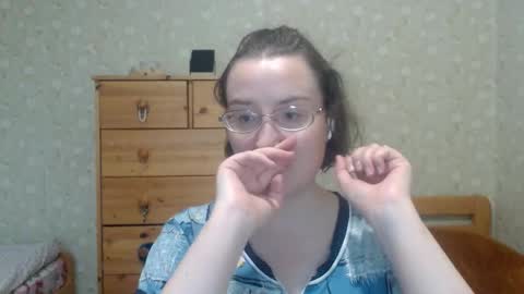 smart_rose online show from September 25, 2025, 2:10 pm