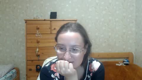 smart_rose online show from January 6, 2026, 9:18 pm