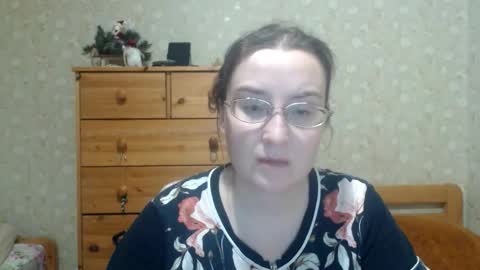 smart_rose online show from February 10, 2026, 7:07 pm