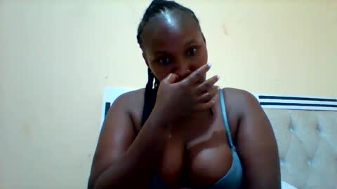 Snapshot of smartqueen1 chatting on October 26, 2025, 2:01 pm Katerina online show from October 26, 2025, 2:01 pm