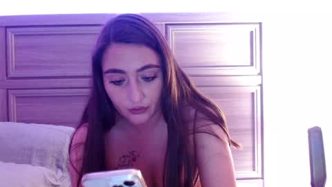 Snapshot of smexy_bun chatting on December 15, 2024, 11:09 pm Smexy online show from December 15, 2024, 11:09 pm