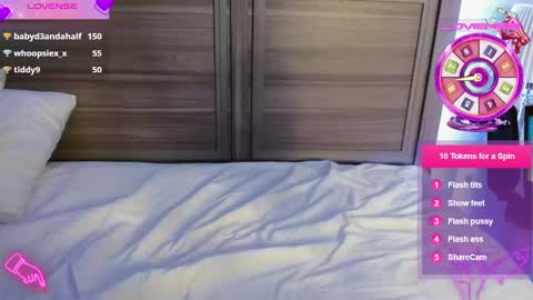 Snapshot of smexy_bun chatting on February 11, 2025, 1:31 am Smexy online show from February 11, 2025, 1:31 am
