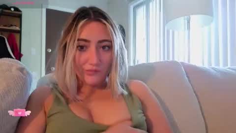 Smexy online show from April 29, 2026, 10:16 pm