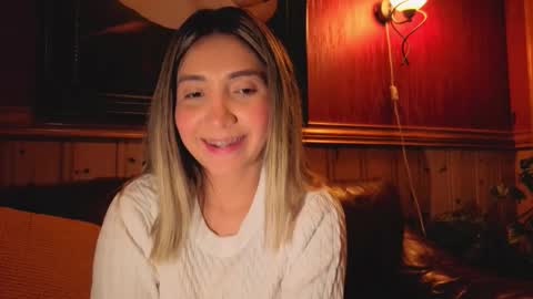 smile__1 online show from February 13, 2026, 10:50 pm